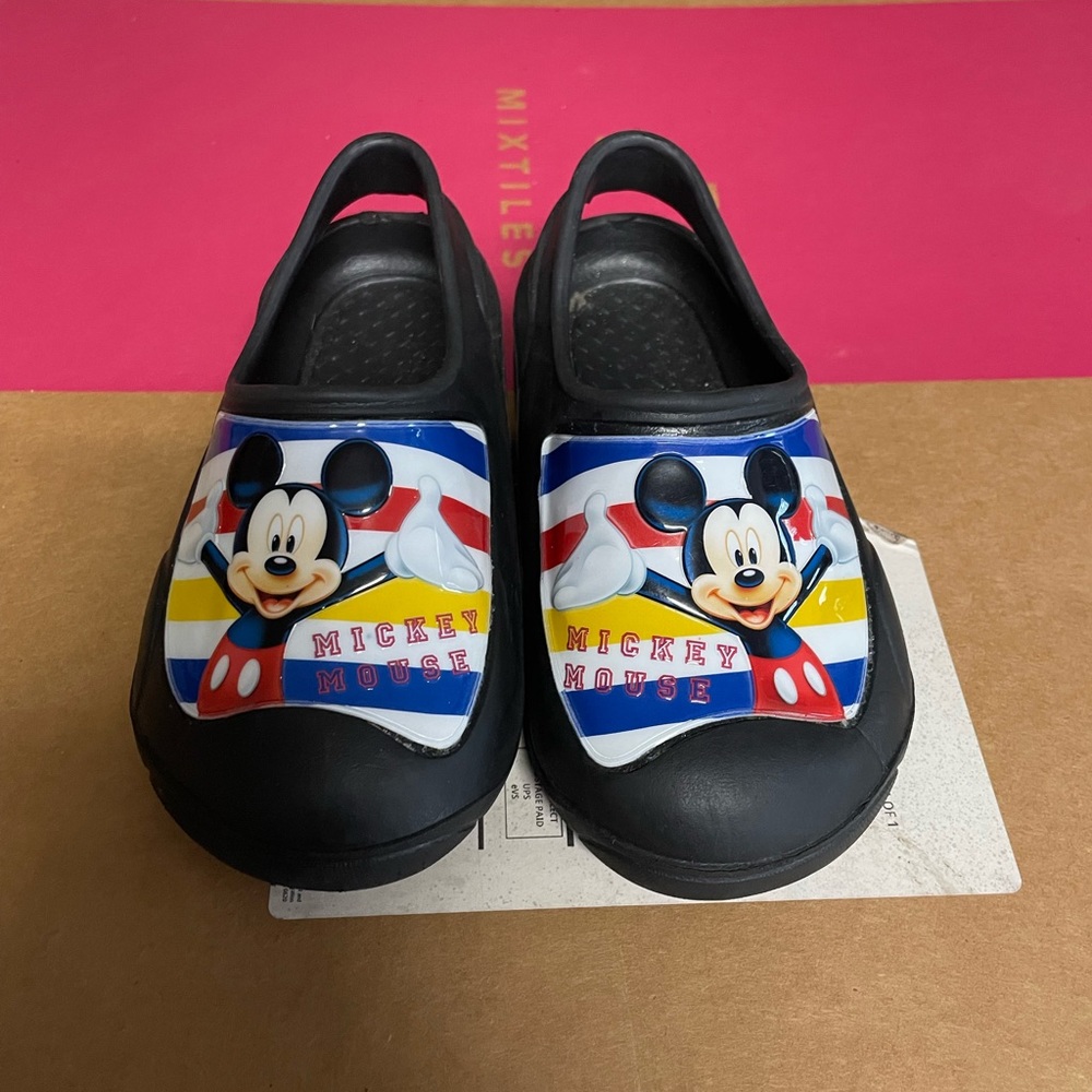 Mickey sandals - Picture 1 of 3